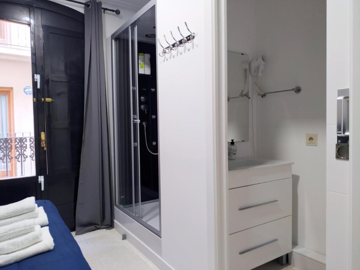 Gasthof Flats Friends Plaza De La Reina 2*