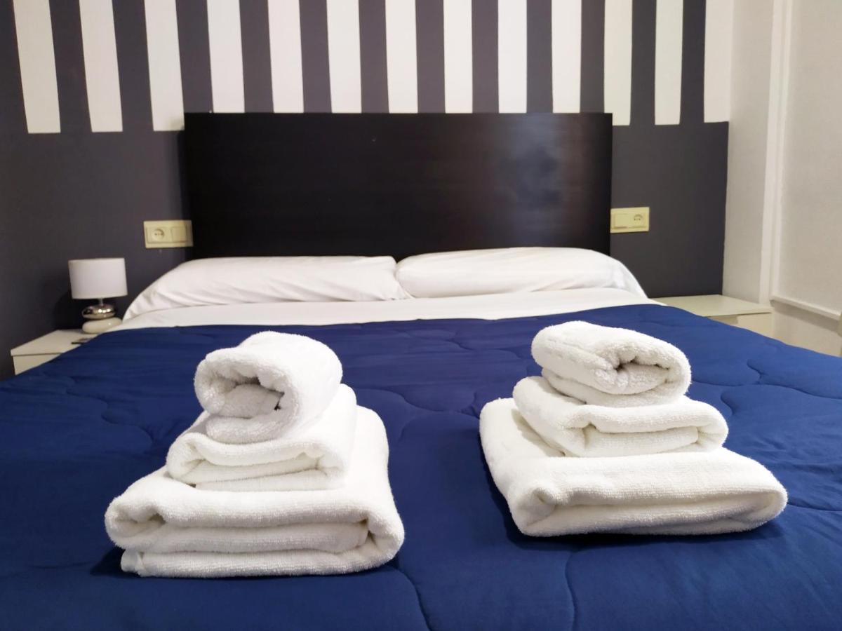 Flats Friends Plaza De La Reina Gasthof 2*
